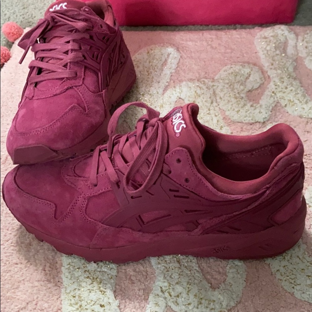 ASICS sneaker